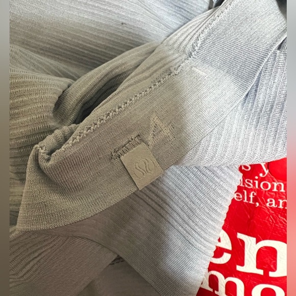 34.Lululemon Swiftly Speed Long Sleeve - Picture 8 of 8